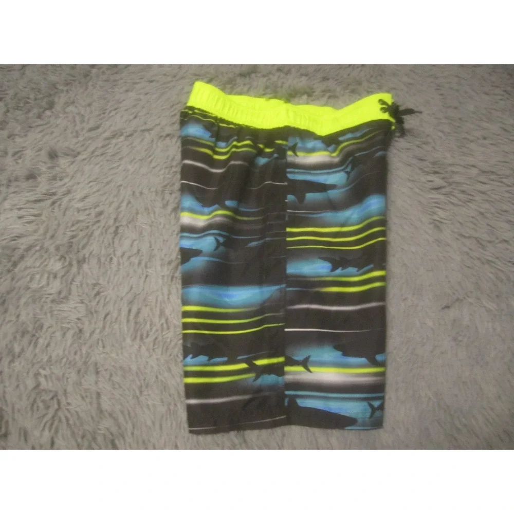 Zero Xposure Shorts Boys Large Black Green Swim Trunks Swimwear Board Rec